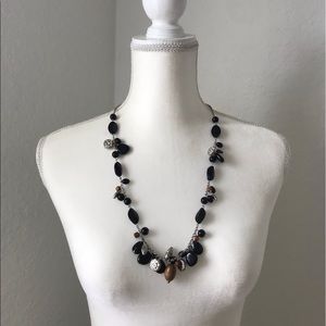 PD Premier Designs Black wooden beads necklace